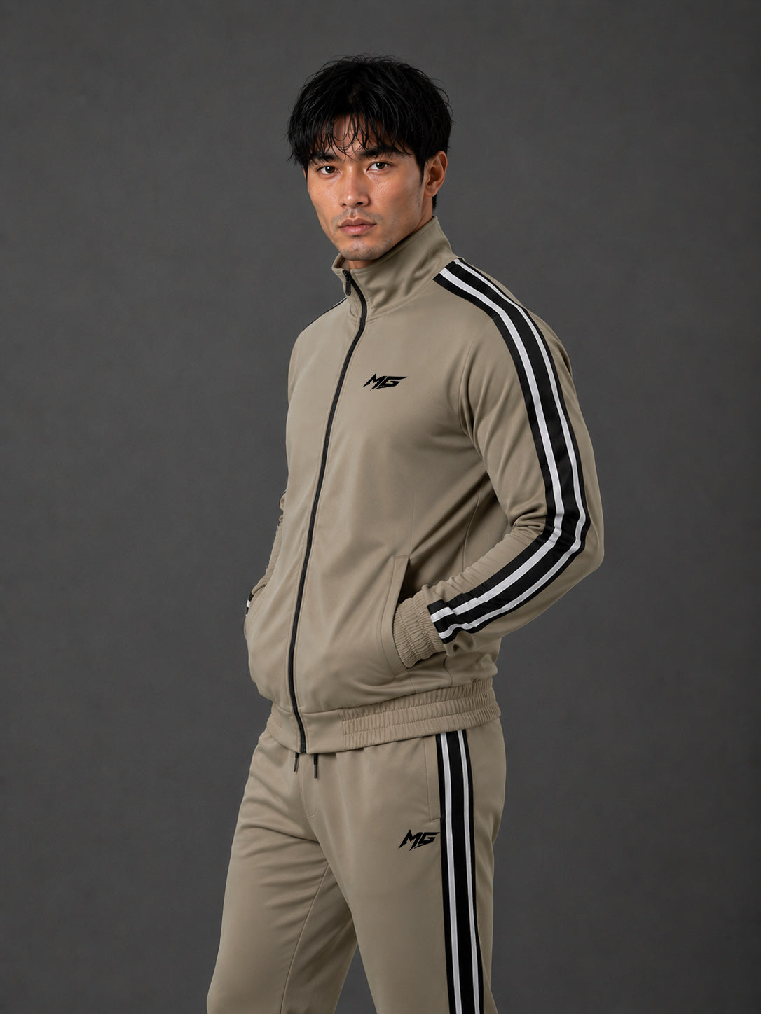 MontGuru AeroFlex AirLite Track Jacket – Beige